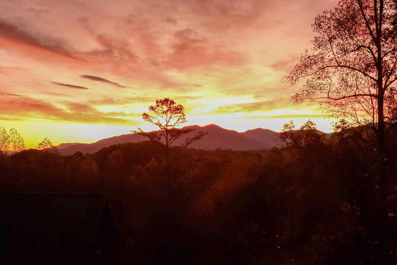 Cozy Cabin With Mountain Views Near Skylift Park! Gatlinburg Exterior foto