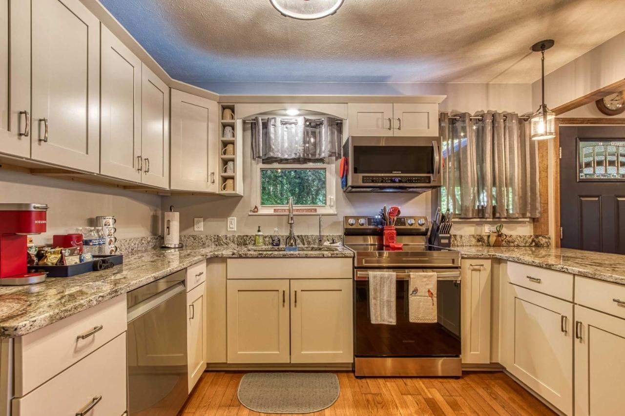 Cozy Cabin With Mountain Views Near Skylift Park! Gatlinburg Exterior foto